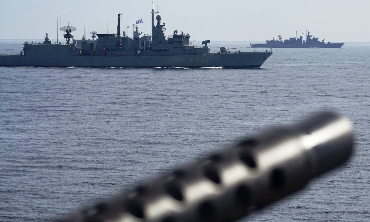 «Τείχος» σε όλο το Αιγαίο: «Φορτωμένα» τα νησιά, σε σημεία «κλειδιά» ο Στόλος