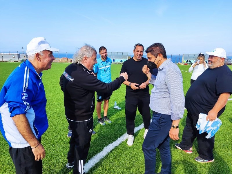 Πόρος: Παρών στο camp των «μπλε» ο Λευτέρης Αυγενάκης – Στιγμές.. μαγείας από τον Χατζηπαναγή