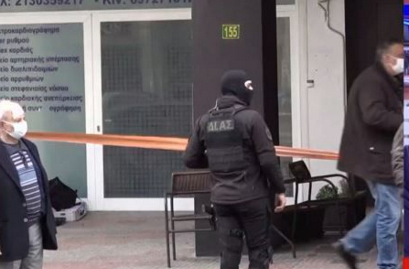 Συναγερμός στο Περιστέρι – Βρήκαν χειροβομβίδα σε κατάστημα