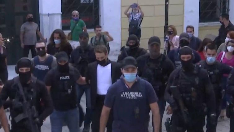 Το χρονικό του φρικτού εγκλήματος στα Γλυκά Νερά που κλόνησε το πανελλήνιο