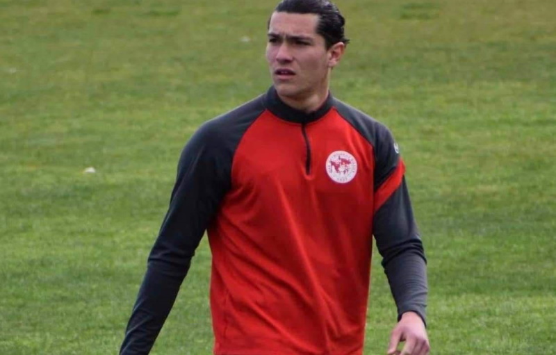 Δ. Κόμνος: «Έχω κάνει επαφές με δύο ομάδες της Super League 2»