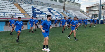 Super League 2: Φουλάρει με διπλές προπονήσεις το Αιγάλεω