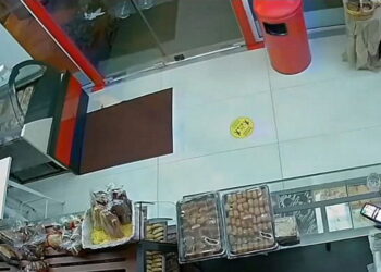 Βίντεο ντοκουμέντο: Διάρρηξη σε αρτοποιείο στον Άγιο Δημήτριο