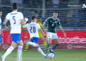 Ελλάδα – Β. Ιρλανδία: 3-1 με φανταστικό σουτ του Μάνταλου!