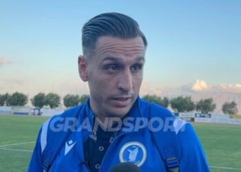 Δεληζήσης: «Τα φαβορί κρίνονται στο γήπεδο, συγγνώμη από τον κόσμο»