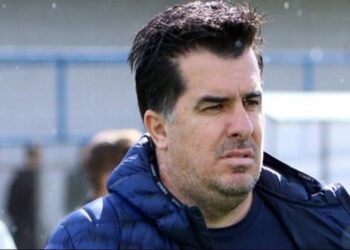 Μαντζανάς: «Πρωτάθλημα με το στόμα δεν πήρε κανείς»