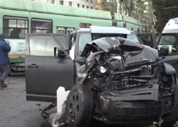 Τροχαίο για ποδοσφαιριστή – Τράκαρε με τραμ!