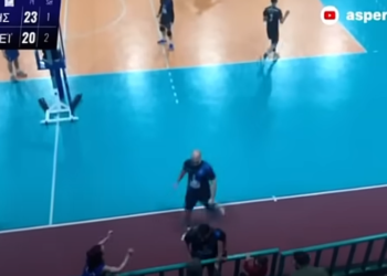 Ασχήμιες σε αγώνα βόλεϊ στην Πάτρα – Νταής οπαδός «μοίραζε» γροθιές!