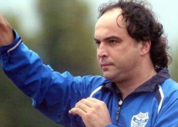 Θλίψη στο ελληνικό ποδόσφαιρο: Πέθανε ο Στεφάν Ντεμόλ