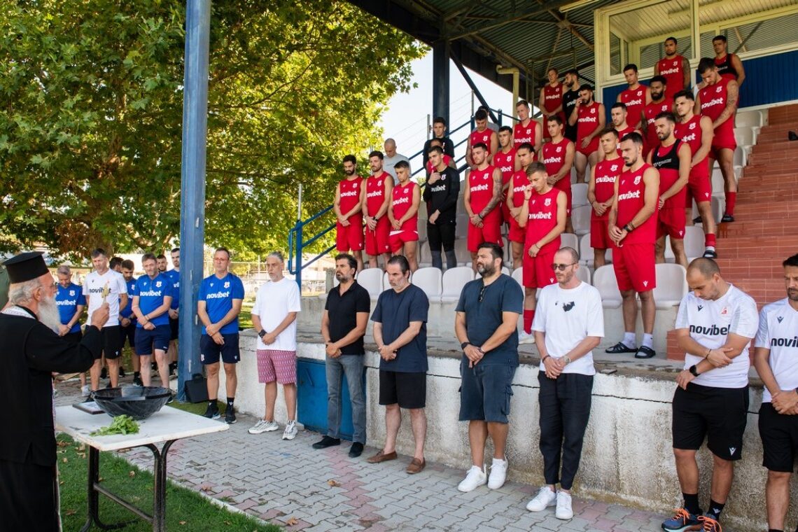 Αγιασμός πριν την πρεμιέρα για Πανσερραϊκό