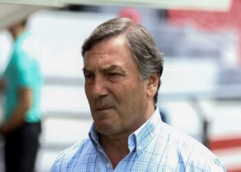 Έκπληξη με Μπάμπη Τεννέ στη Super League 2!