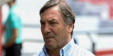 Έκπληξη με Μπάμπη Τεννέ στη Super League 2!