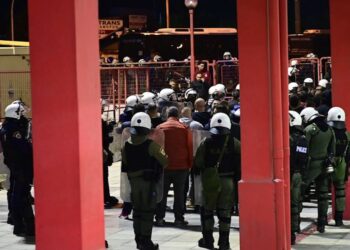 Επεισόδια στον Ρέντη: Ηχητικό ντοκουμέντο από τον τραυματισμό του αστυνομικού