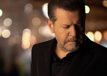 Πέθανε ο τραγουδιστής Χάρης Κωστόπουλος