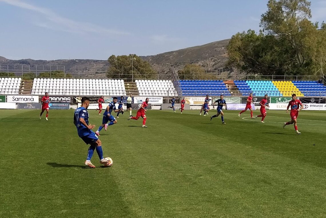 «Εξάρα» τα Χανιά στην αποδεκατισμένη Ηλιούπολη – Χατ τρικ ο Μάναλης