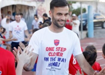 Γροντής: «Οι μεγάλες ομάδες φαίνονται στα δύσκολα! – Περήφανος που φόρεσα το περιβραχιόνιο του Πανιωνίου»