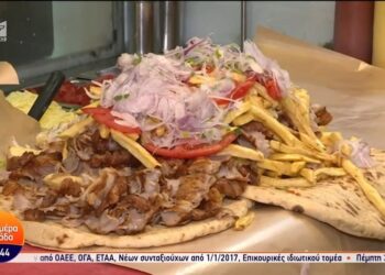 Δωρεάν κινητό σε όποιον καταφέρει να φάει αυτό το πιτόγυρο «γίγας» – Βίντεο