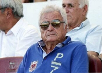 «Ο Μπέος έχει δίπλωμα πανεπιστημίου στο ποδόσφαιρο, ο Αλαφούζος είναι των καλών τεχνών» είπε ο Γιδόπουλος