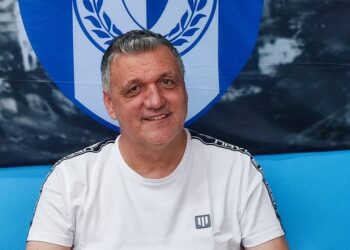 Καραβάς: Ψήφος εμπιστοσύνης στον Βασίλη Γκούμα – Παραμένει στον προεδρικό θώκο