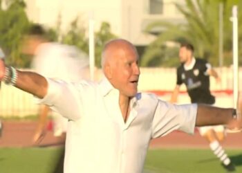 «Τρελάθηκε» στη γκολάρα του Μπαράλες ο Αναστόπουλος – Το βίντεο με τα έξαλλα πανηγύρια