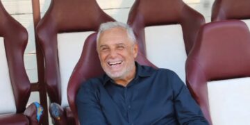 Βοσνιάδης: «Είχαμε σκεφτεί να κάνουμε εκπλήξεις – Κοιτάμε το τοπικό ντέρμπι του Βόλου»