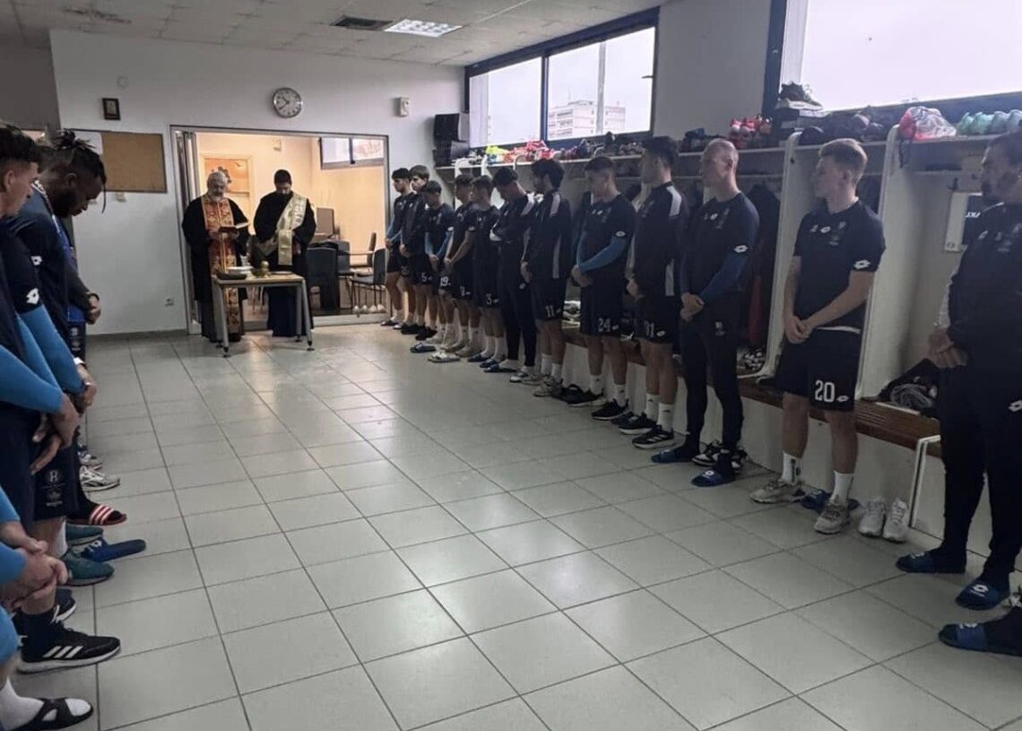 Αγιασμός πριν τα play-offs στη Μίκρα για τον Ηρακλή – Δείτε φωτογραφίες