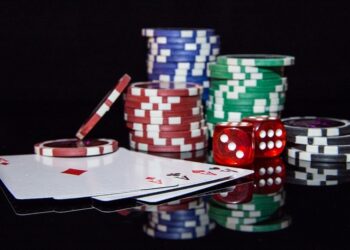 Casino Θεσσαλονίκη vs Διαδικτυακά Καζίνο: Πού να παίξετε το 2025