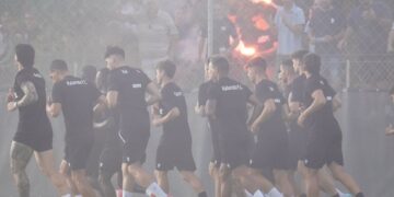 «Μια γροθιά για την άνοδο» – Έστειλαν το μήνυμα κόσμος και ομάδα στην Καλαμάτα!
